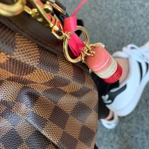 Meet your Posher, Hazel